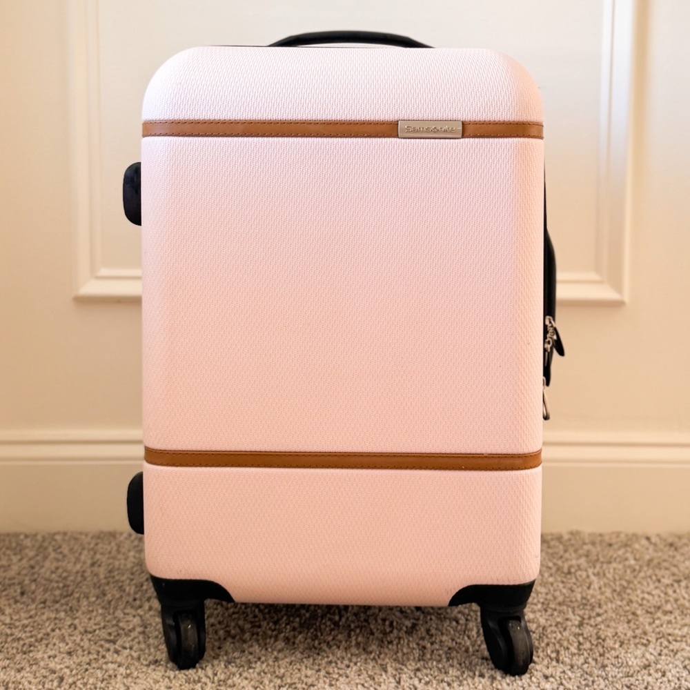 Samsonite Clearwater LTD Carry-On in Blush Pink